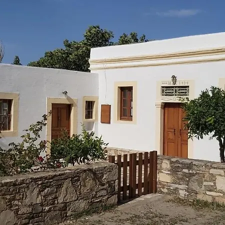 Holiday home Small Traditional House In Asfendiou Kos *