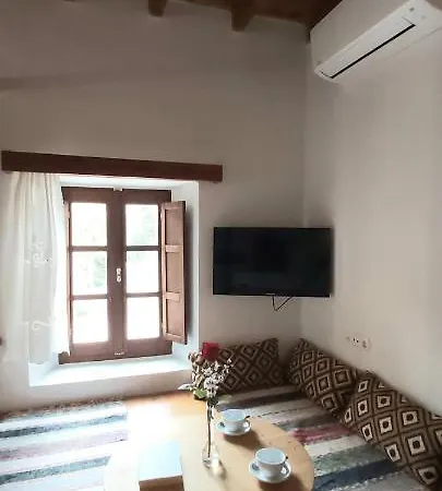 Holiday home Small Traditional House In Asfendiou Kos *